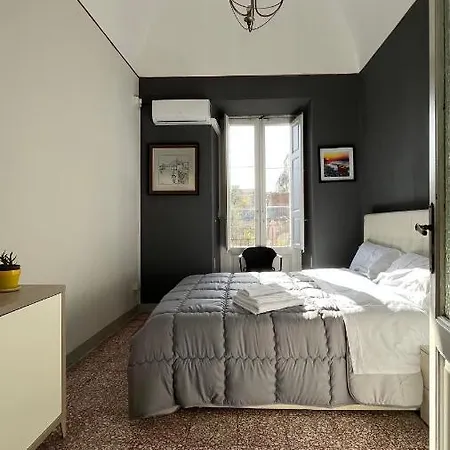 Apartment Duomo-etnea- In The Heart Of